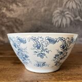 Two Ravanel opaline bowls