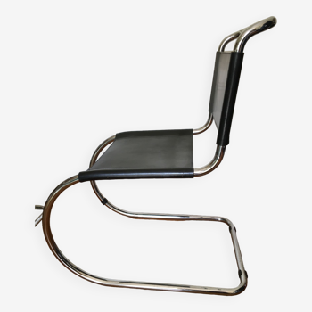 Chaises MR10 Mies Van der Rohe