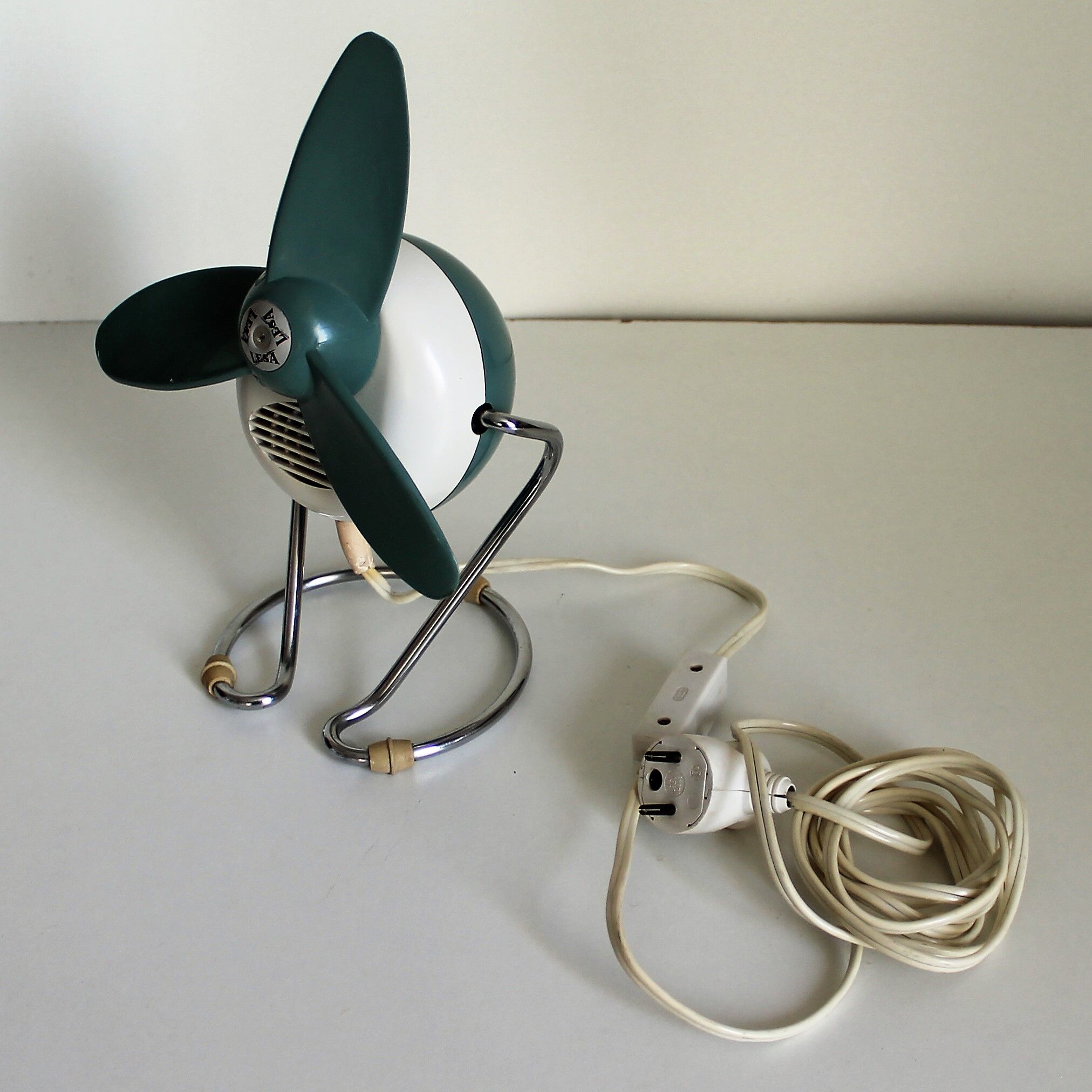 Vintage Lesa fan made in Italy