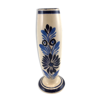 Breton white and blue vase with floral decoration Quimper Ile d'Oléron
