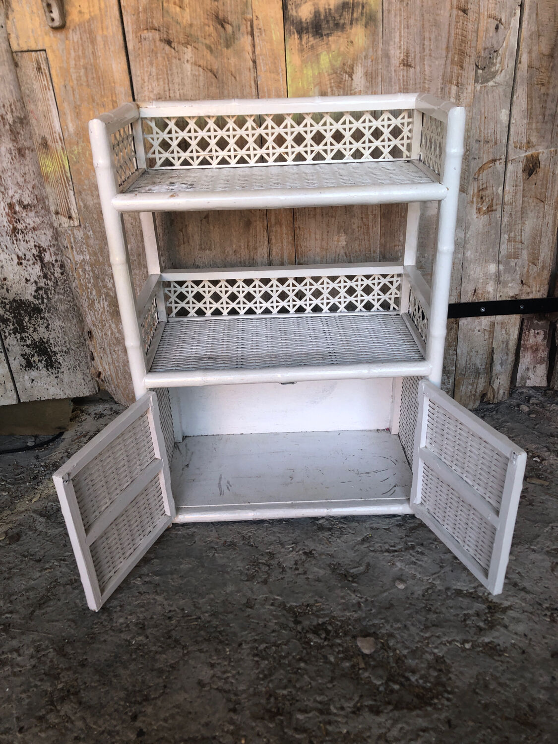 Lot 3 meubles commodes rotin blanc vintage