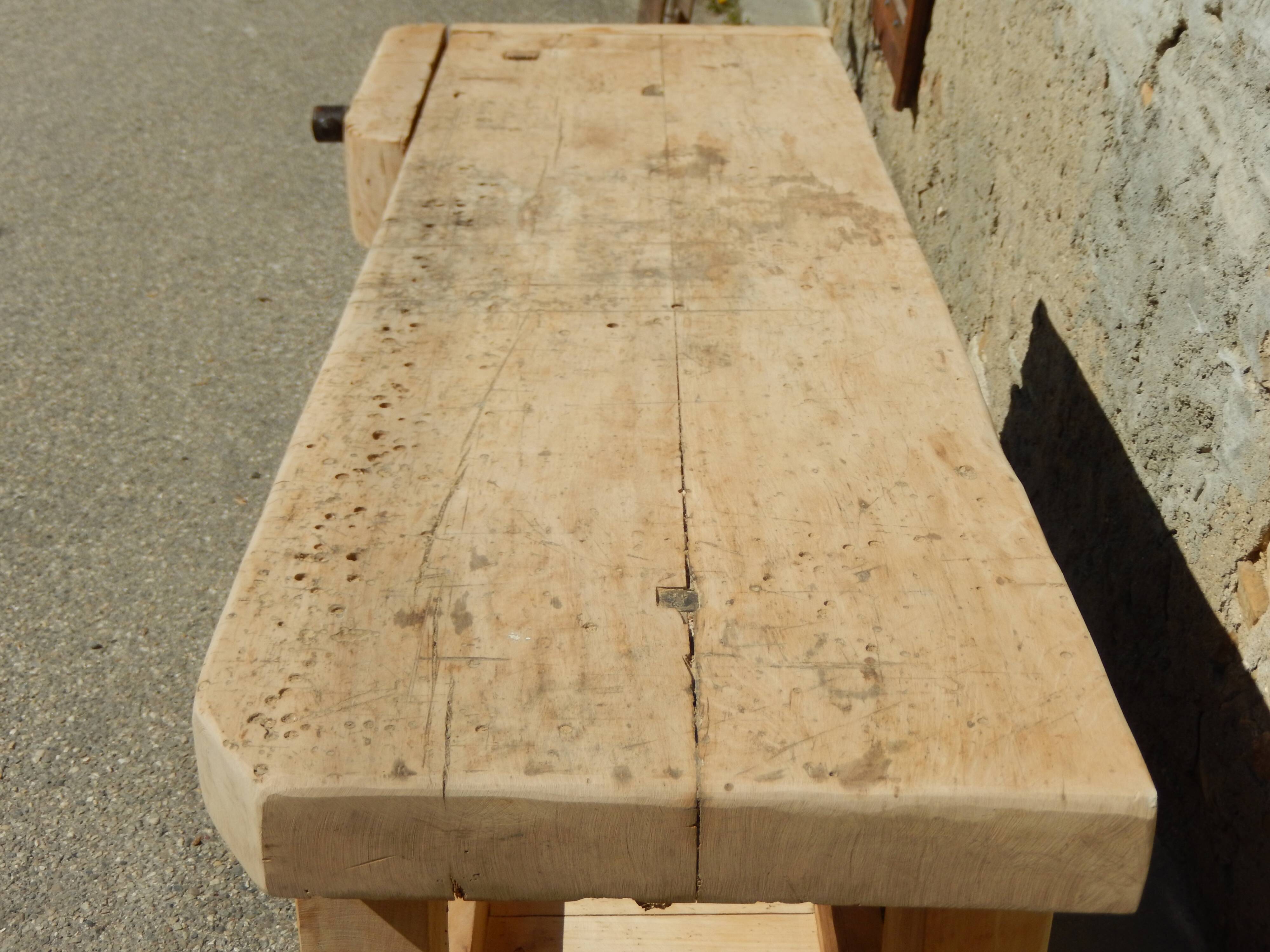 Superb old beech wood carpenter's workbench - Trade furniture - Console