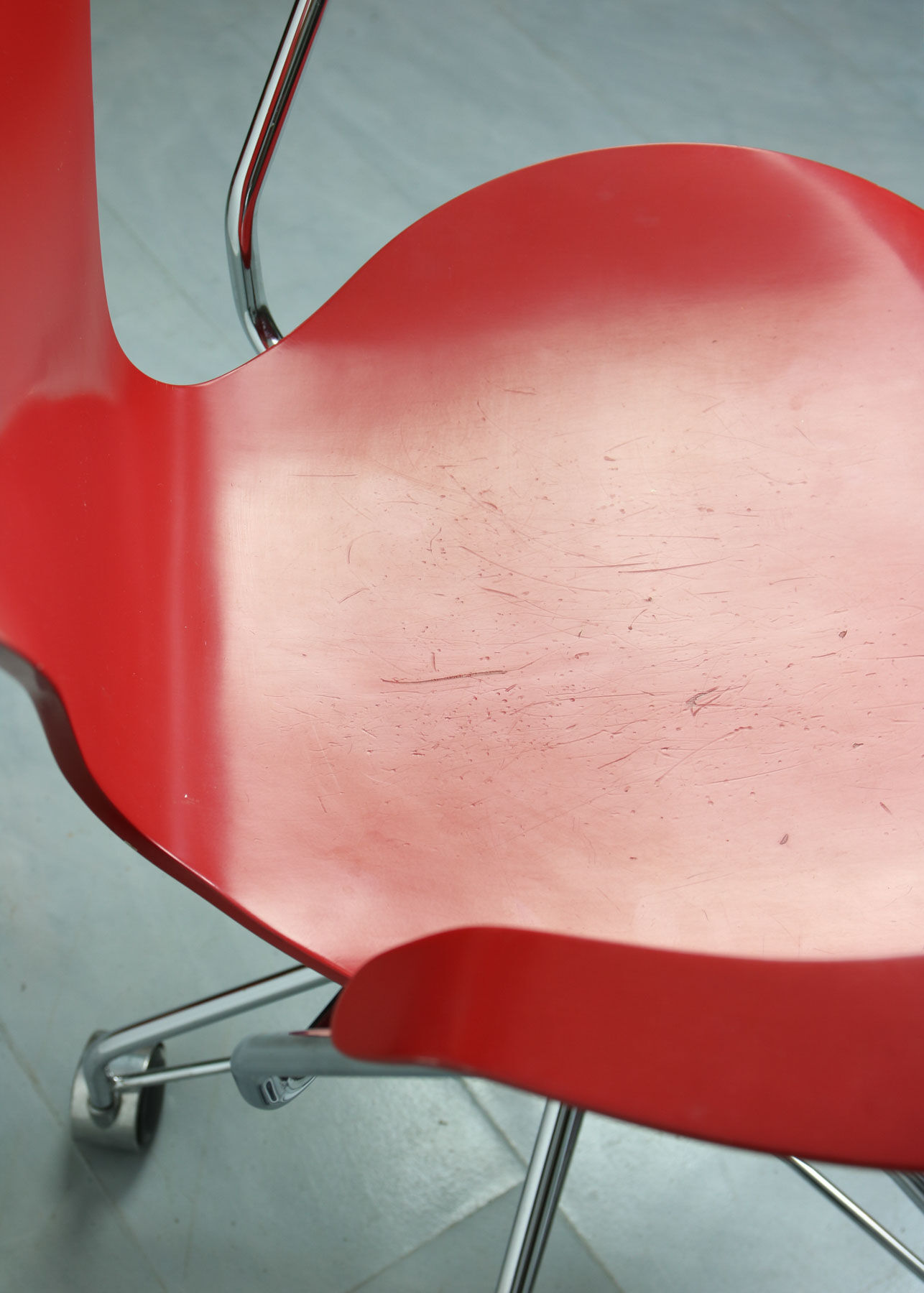 Chaise modèle 3217 Red Swivel par Arne Jacobsen pour Fritz Hansen