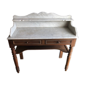 Dessing table