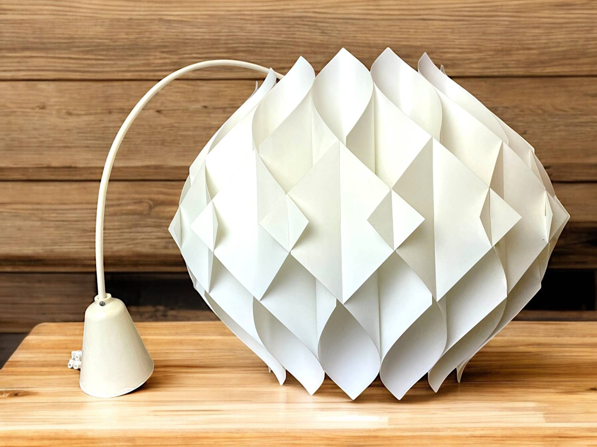 Lampe à suspension White Butterfly de Lars Schioler pour Hoyrup