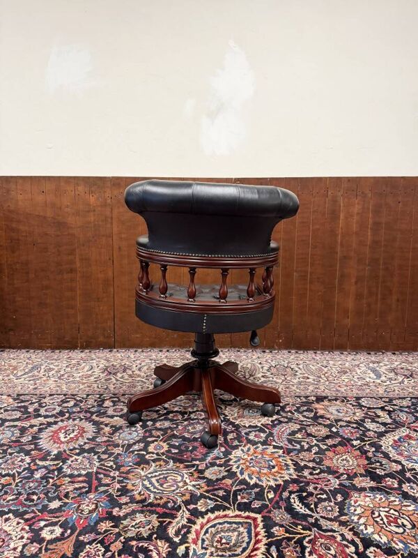 Chaise de bureau Chesterfield classique anglaise noire