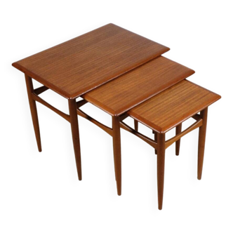 Tables gigognes scandinave en teck, 1960