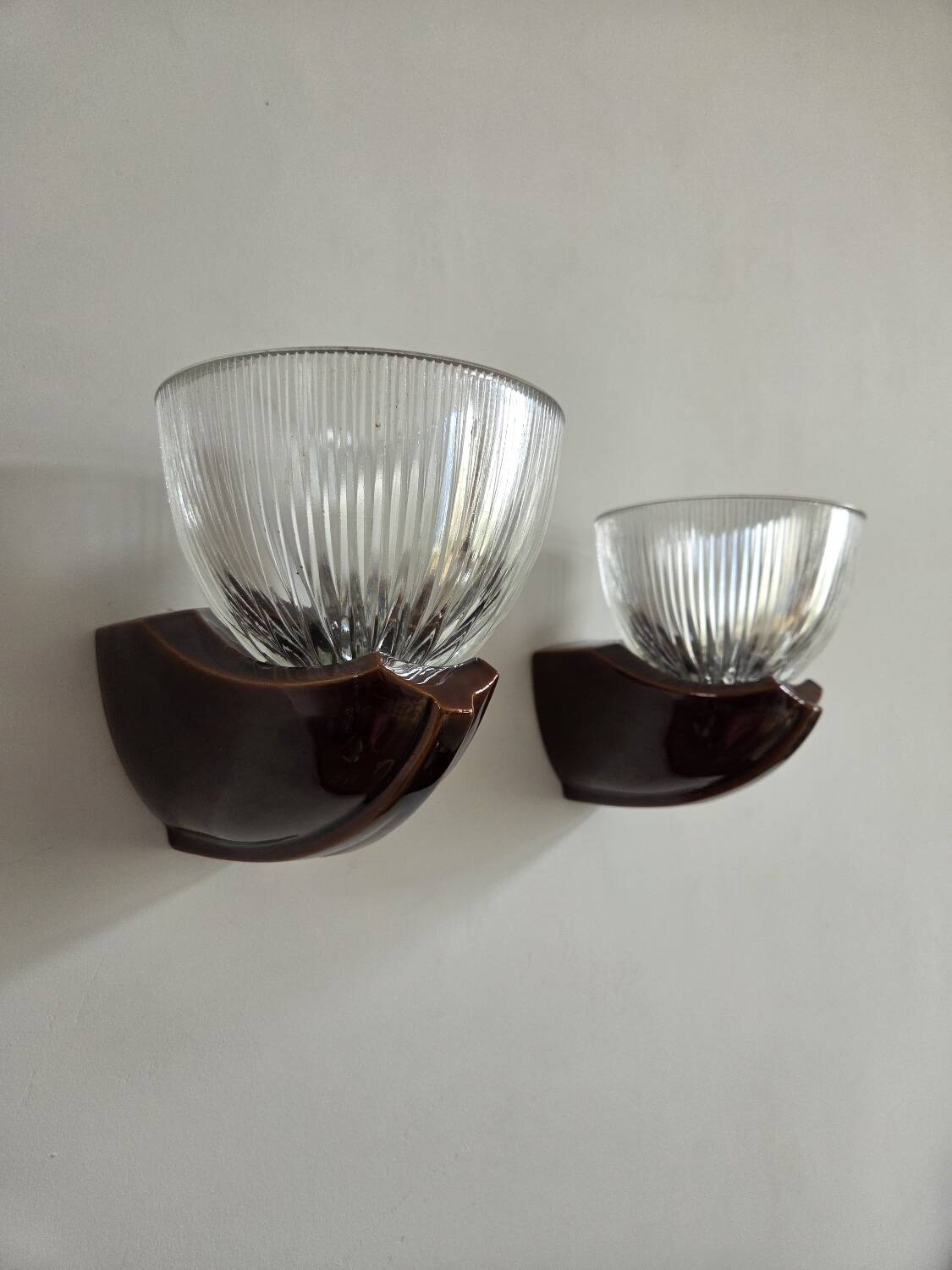 Pair of Art Deco wall lights, ceramic and holophane glass.