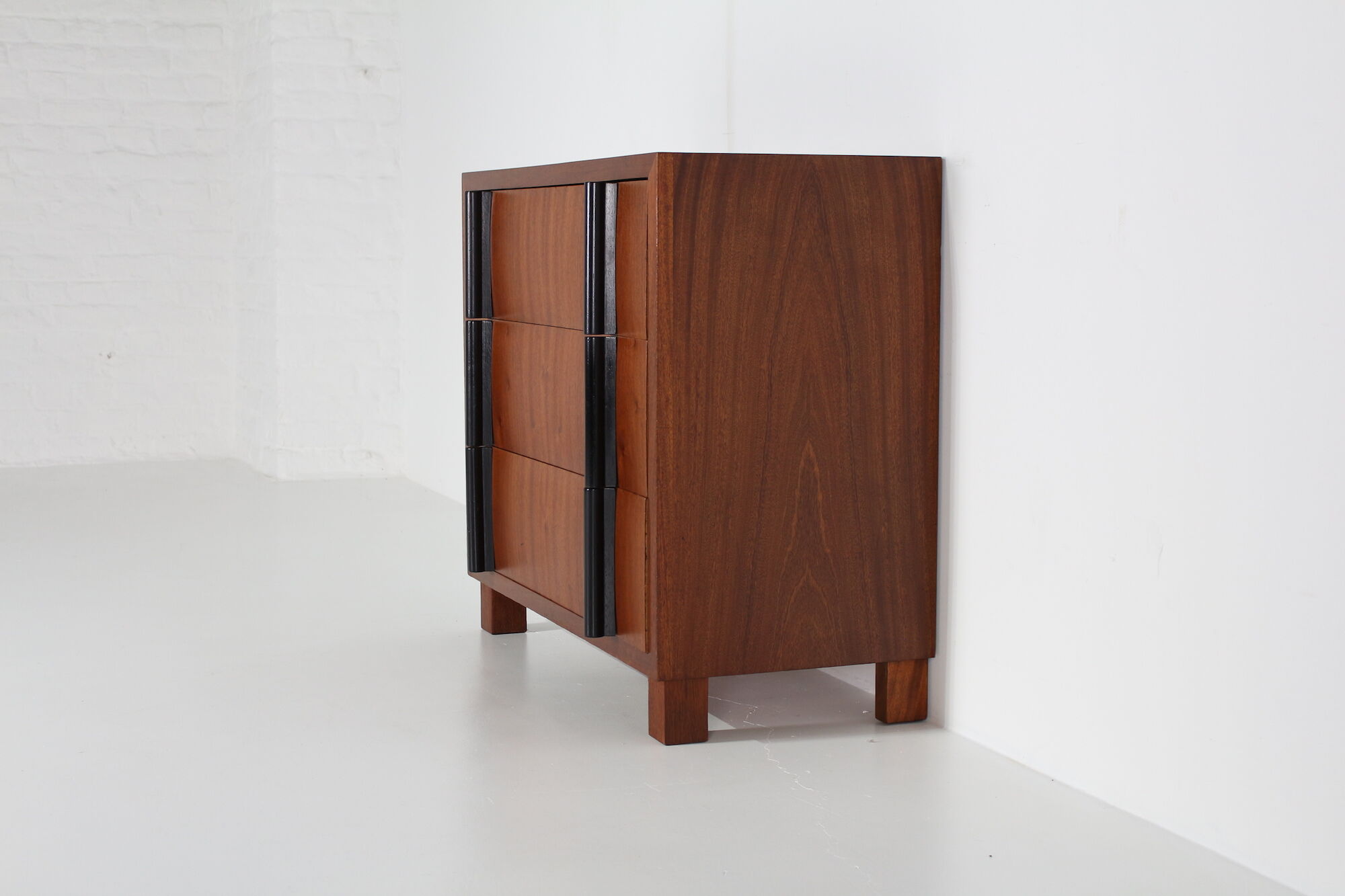 Modernist Art Deco dresser