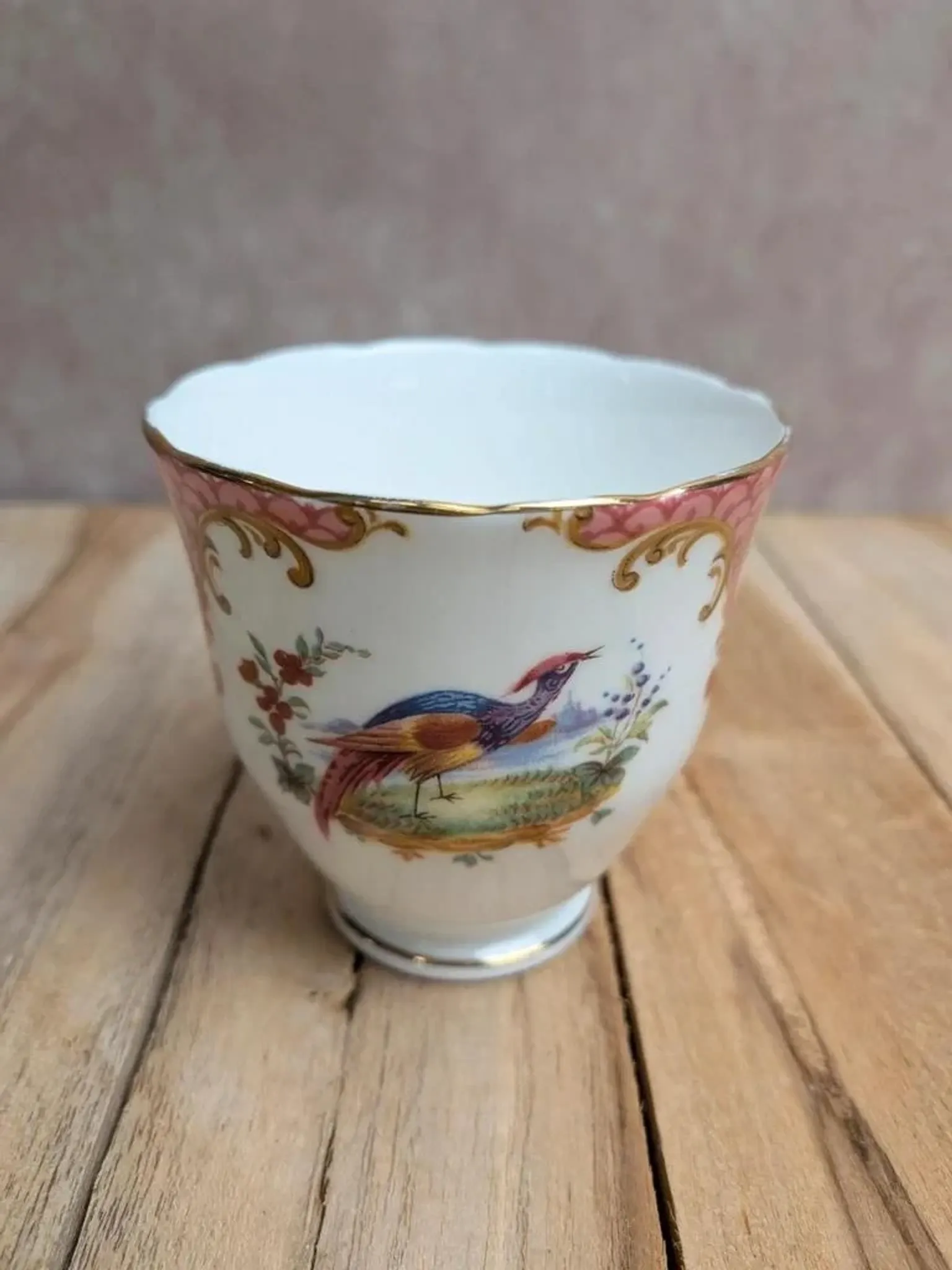English porcelain cup Crown Staffordshire Denbigh – Bird and flowers