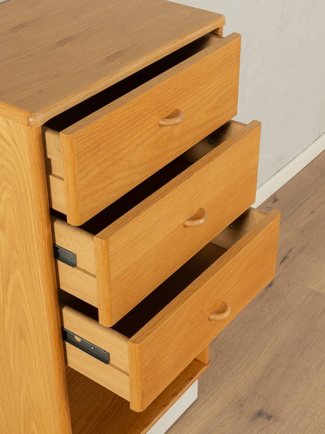 Commode des années 1980
