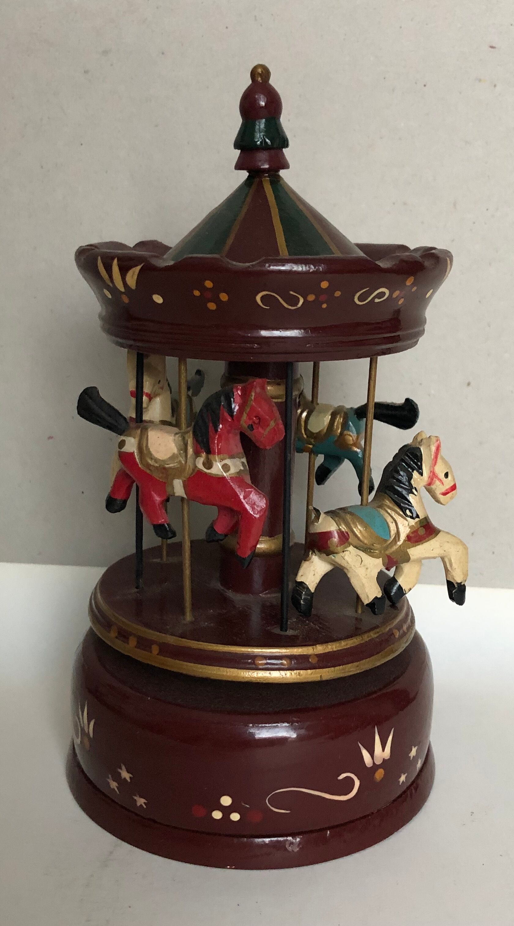 Toy musical merry-go-round