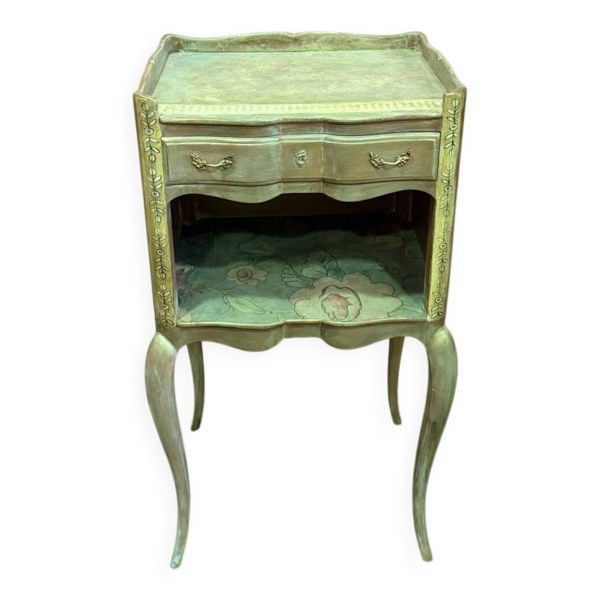 Table de chevet style Louis XV