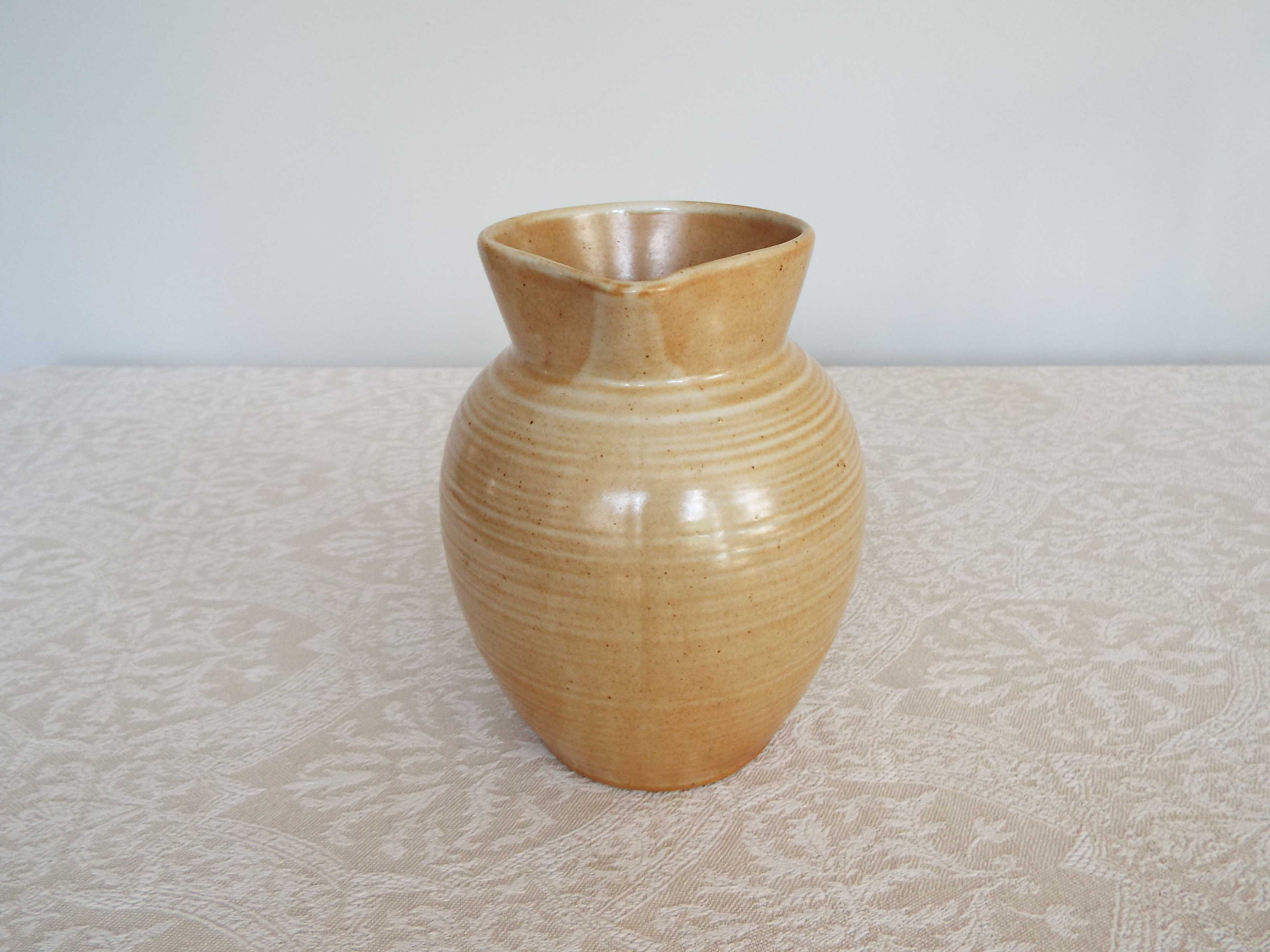 Pitcher Gres CNP village