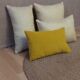 Assortiment coussins jaune moutarde