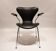 Quatre fauteuils modèle 3207, par Arne Jacobsen, 2006