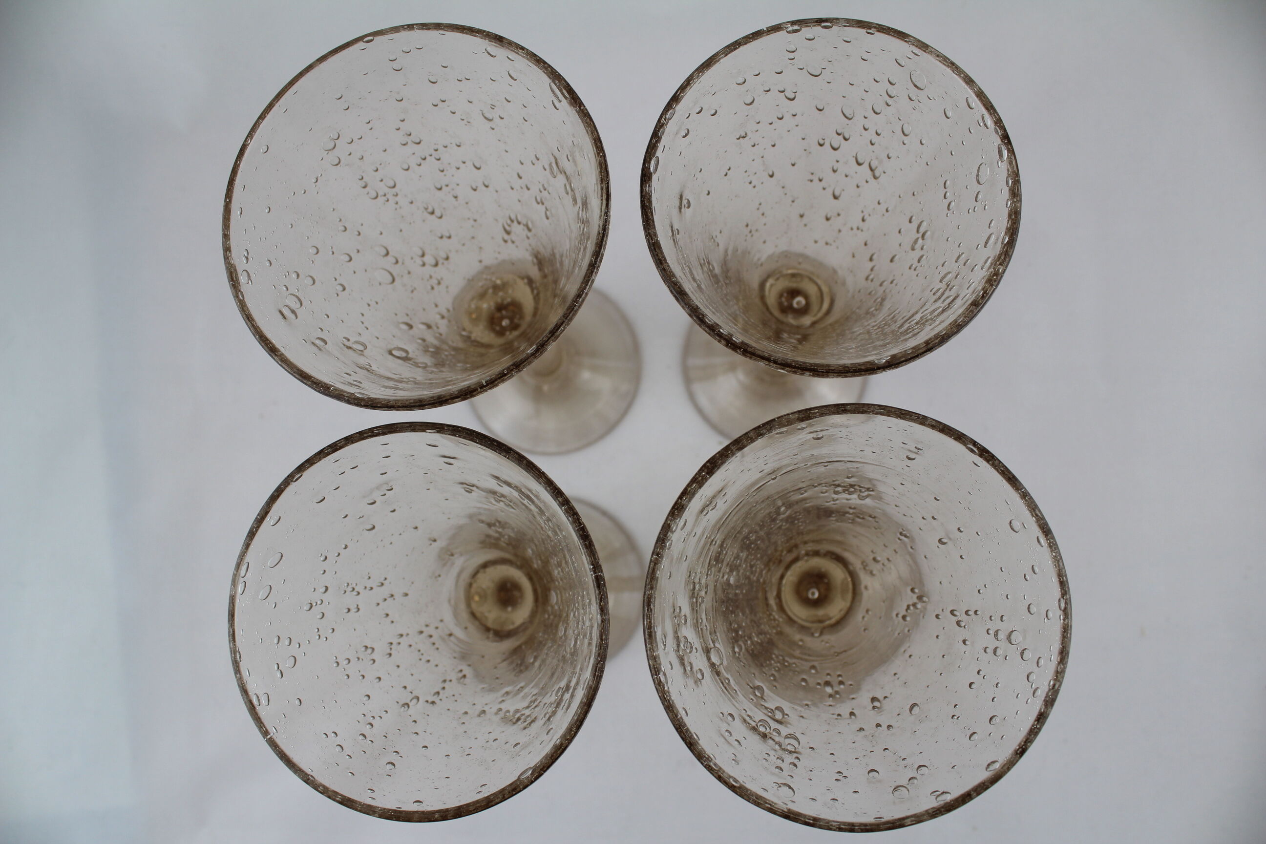 Set de 4 verres à pied en bulle de Biot