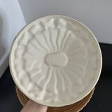 Barbotine pear tart dish