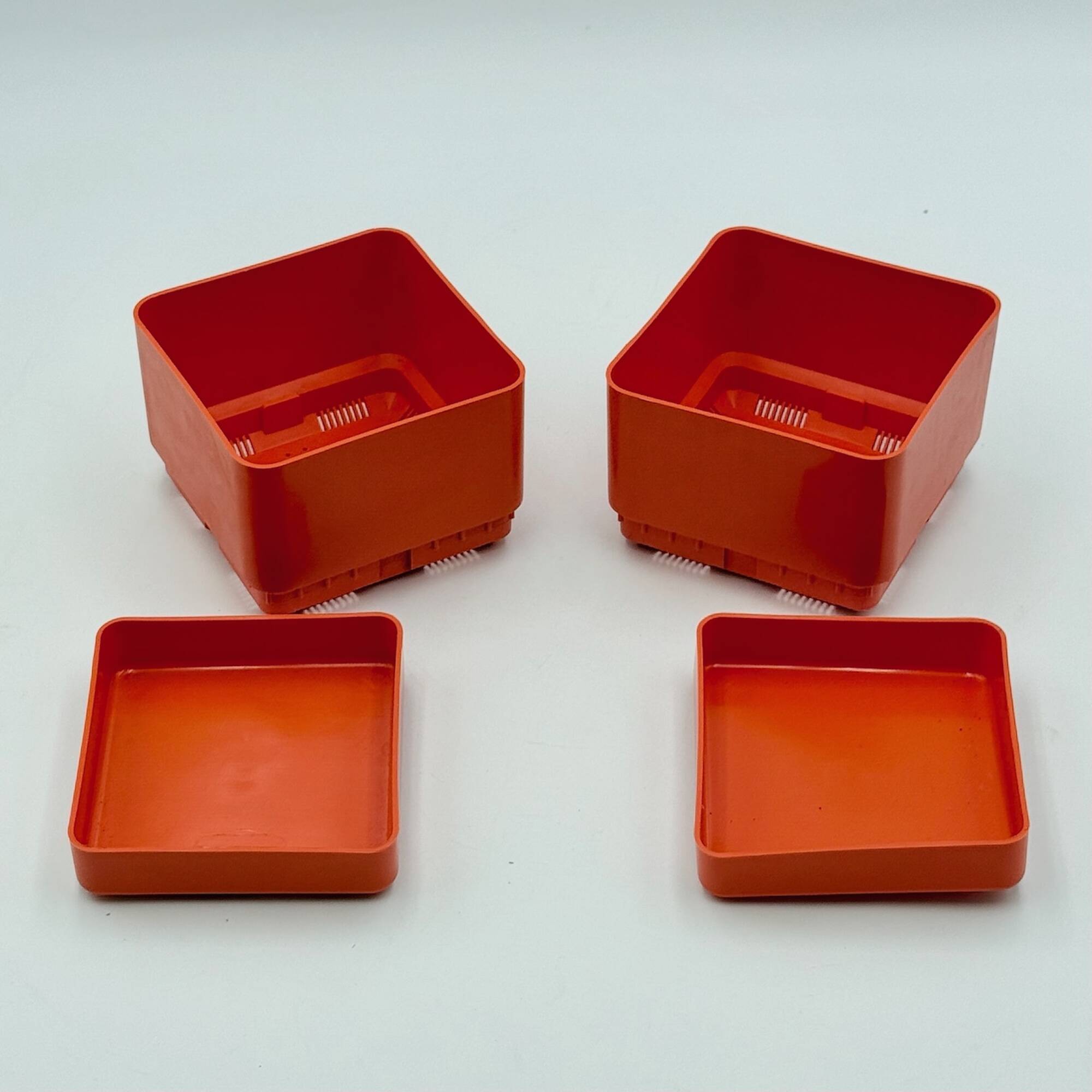 Set of 2 Orange Plastic Planters by Vastill, Italy, 1970s