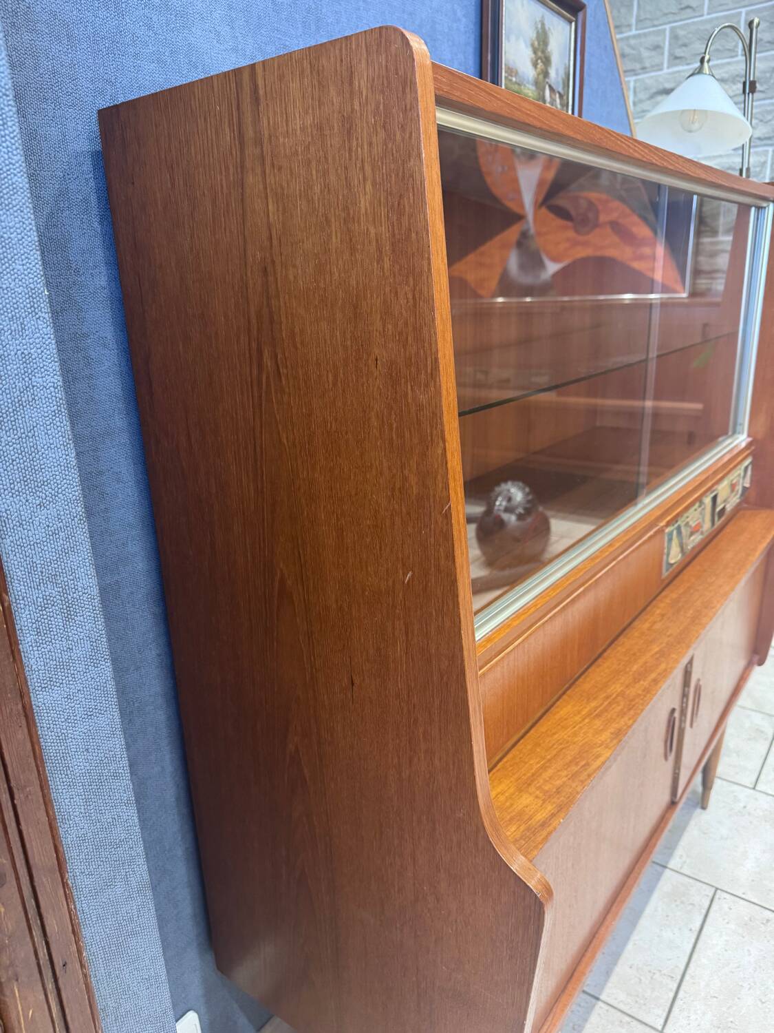 Vintage Scandinavian display cabinet – 1950s/60s – mid-century design
