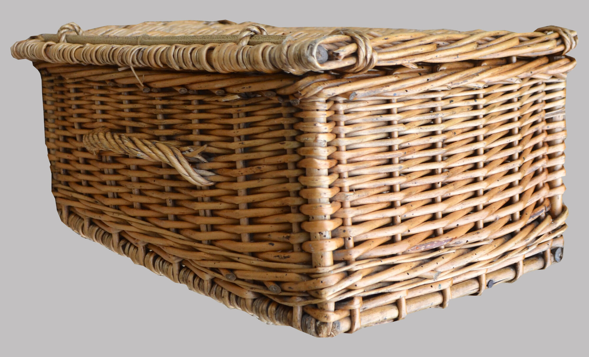 Wicker basket