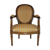 Fauteuil cabriolet médaillon de style Louis XVI