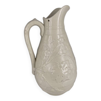 Carafe pichet céramique blanche marquée X3