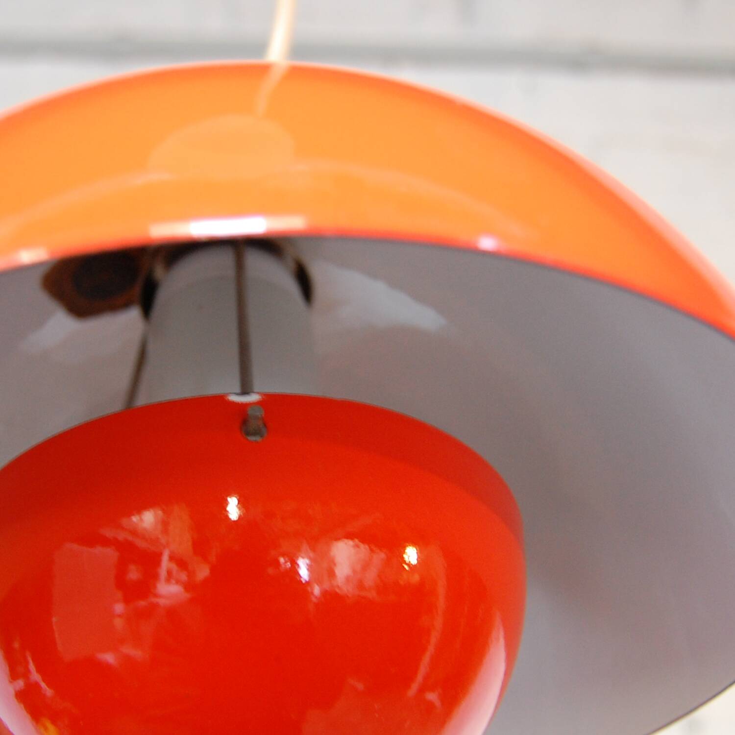 “Flower Pot” pendant light - Verner Panton for Louis Poulsen