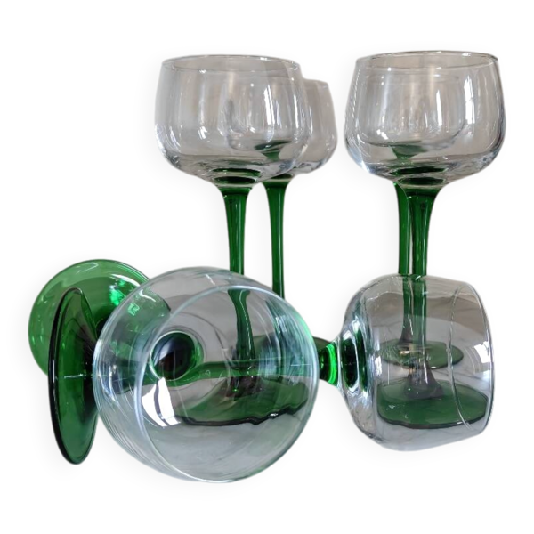 Lot de verres à vin