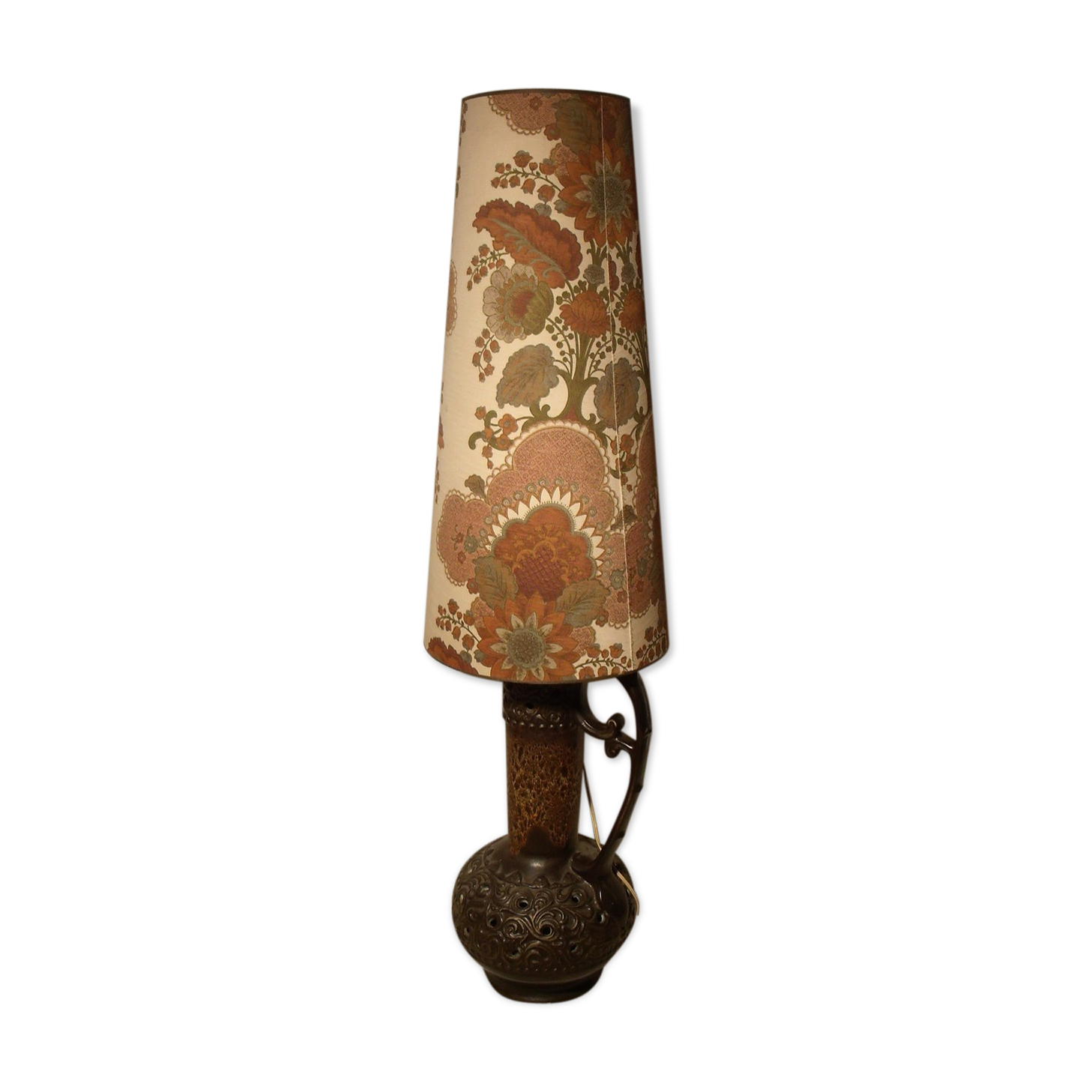 Ceramic lamp