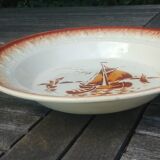 Hollow serving dish of the faiencerie Saint Amand ML model Godefroy