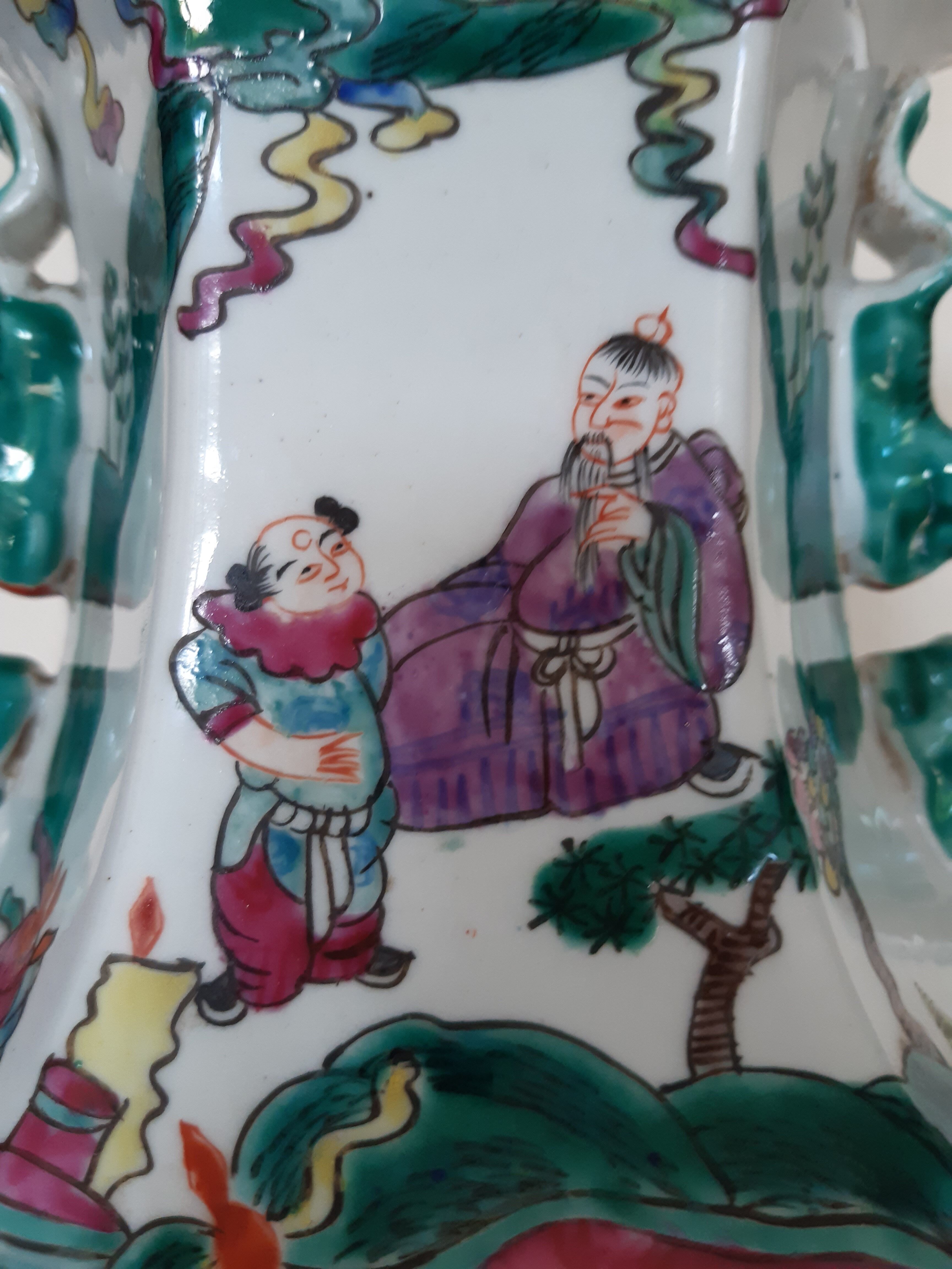 Ancient Chinese vase green family porcelain