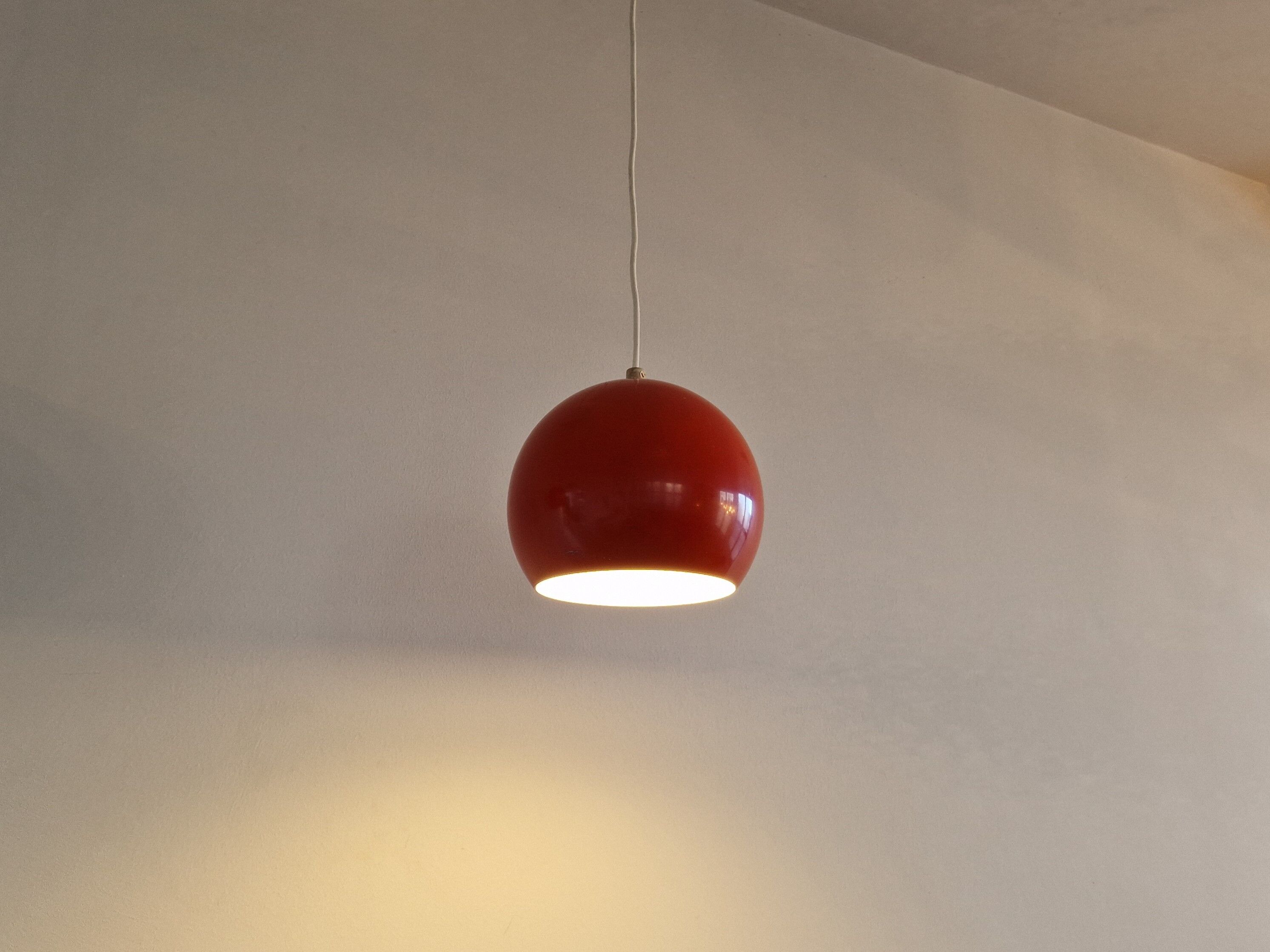 Lot de 2 suspensions en métal rouge, Danemark 1960's