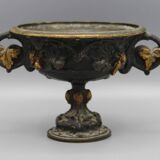 Bronze pedestal bowl with leaf decoration