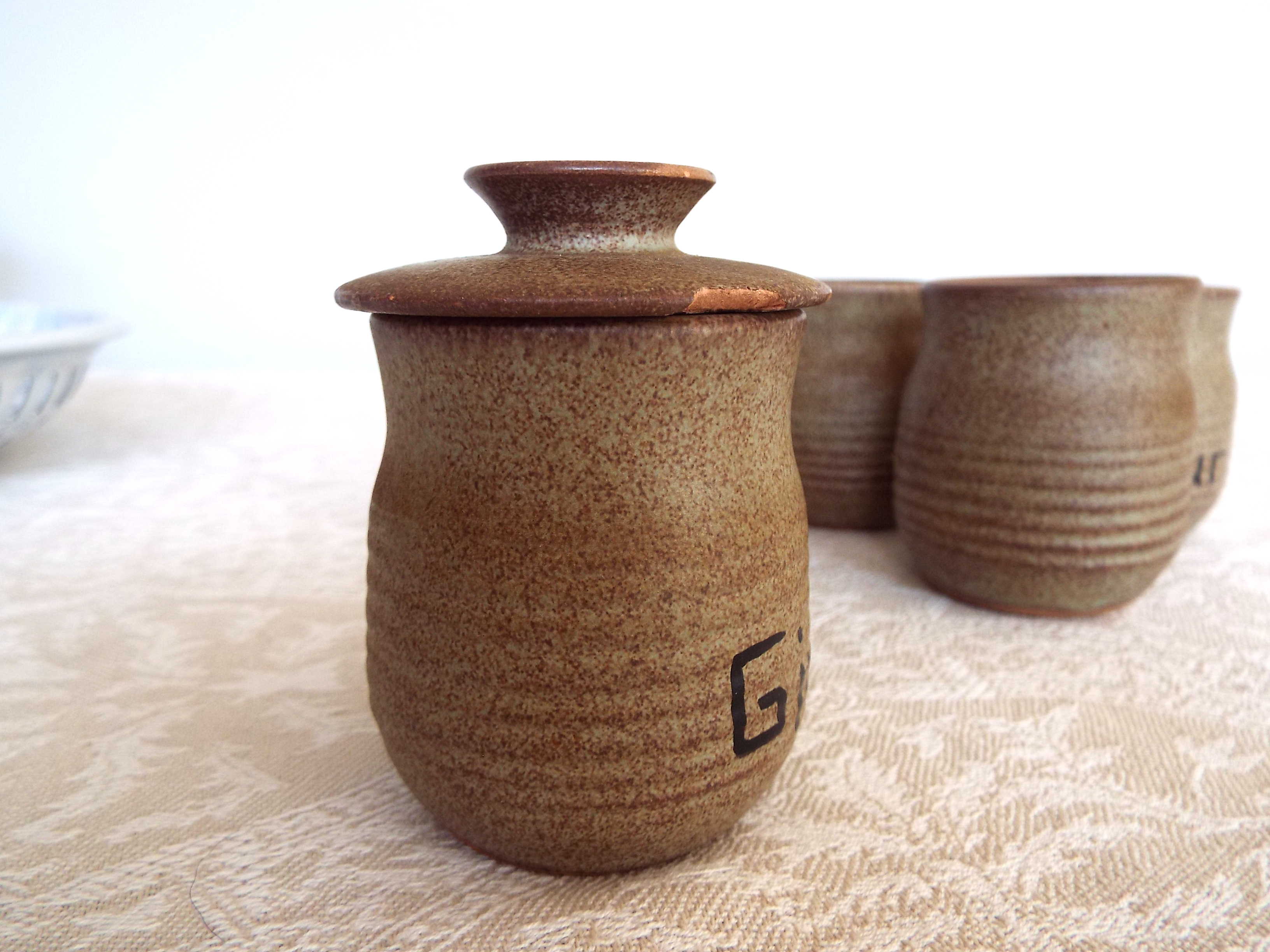 5 spice pots in Vallauris sandstone