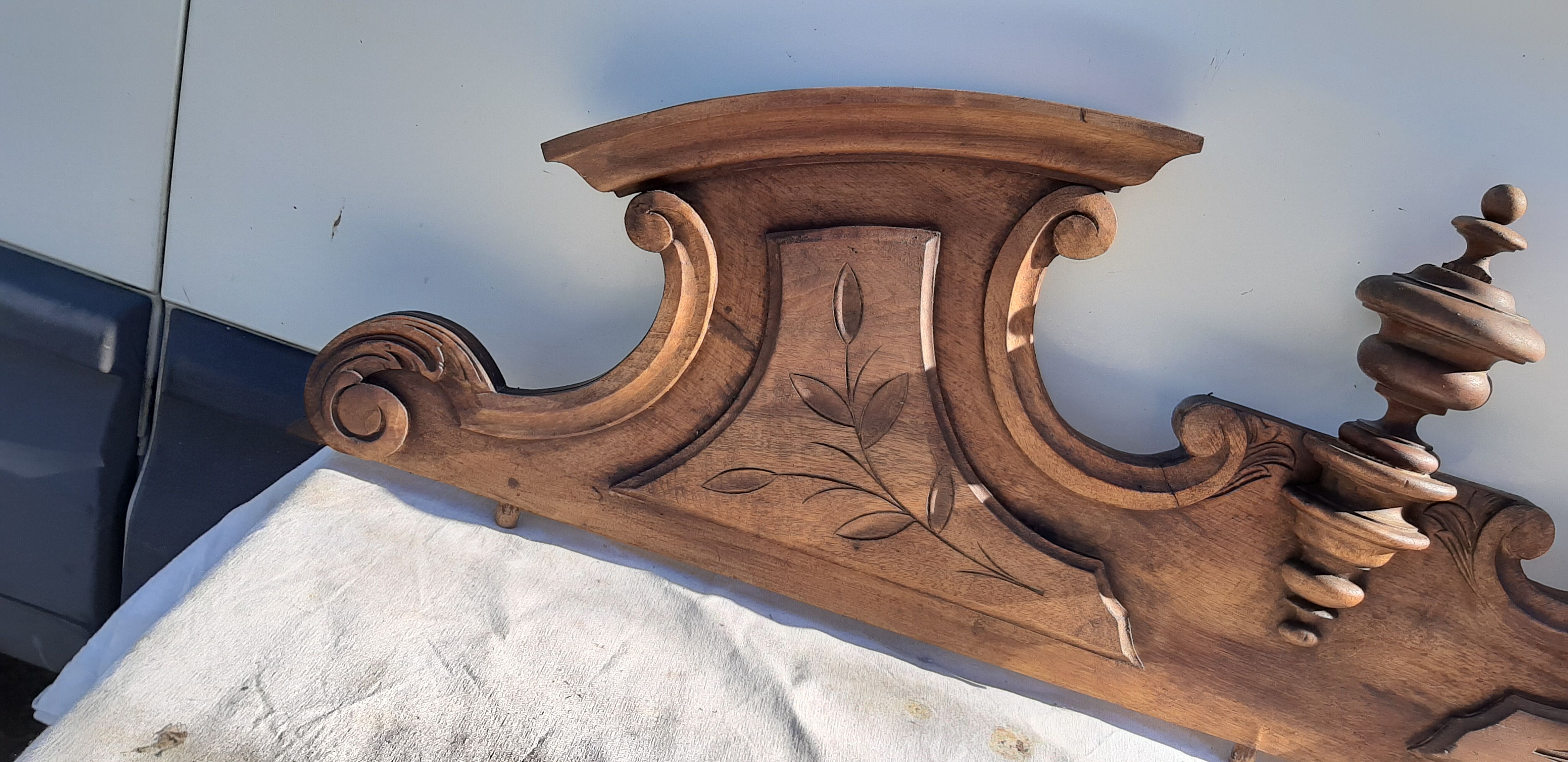 Wood decoration pediment