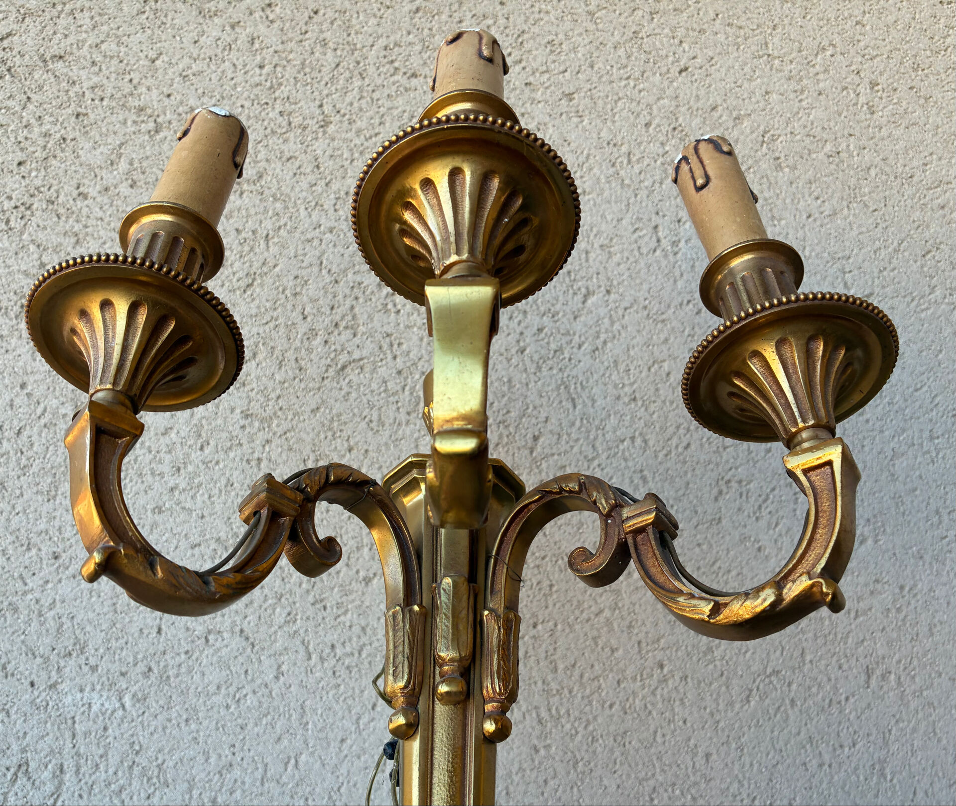 Paires d’appliques bronze Louis XVI Lucien Gau
