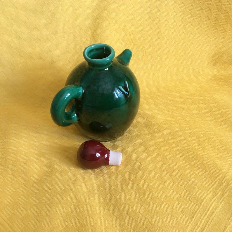 Cermal vinegar jug