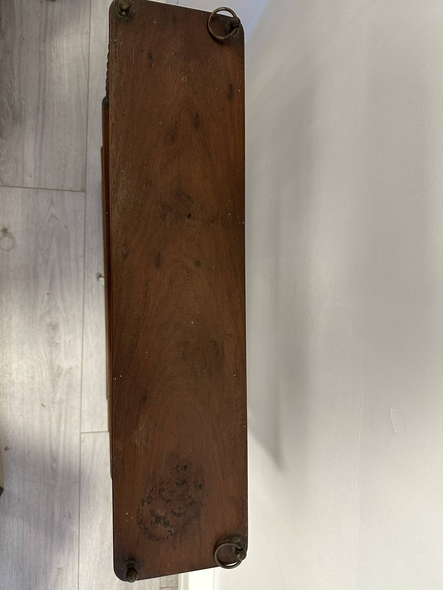 Etagère murale en acajou