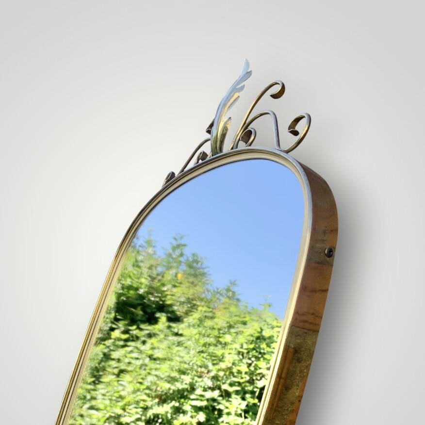 Antique wall mirror in gold metal – Free form –