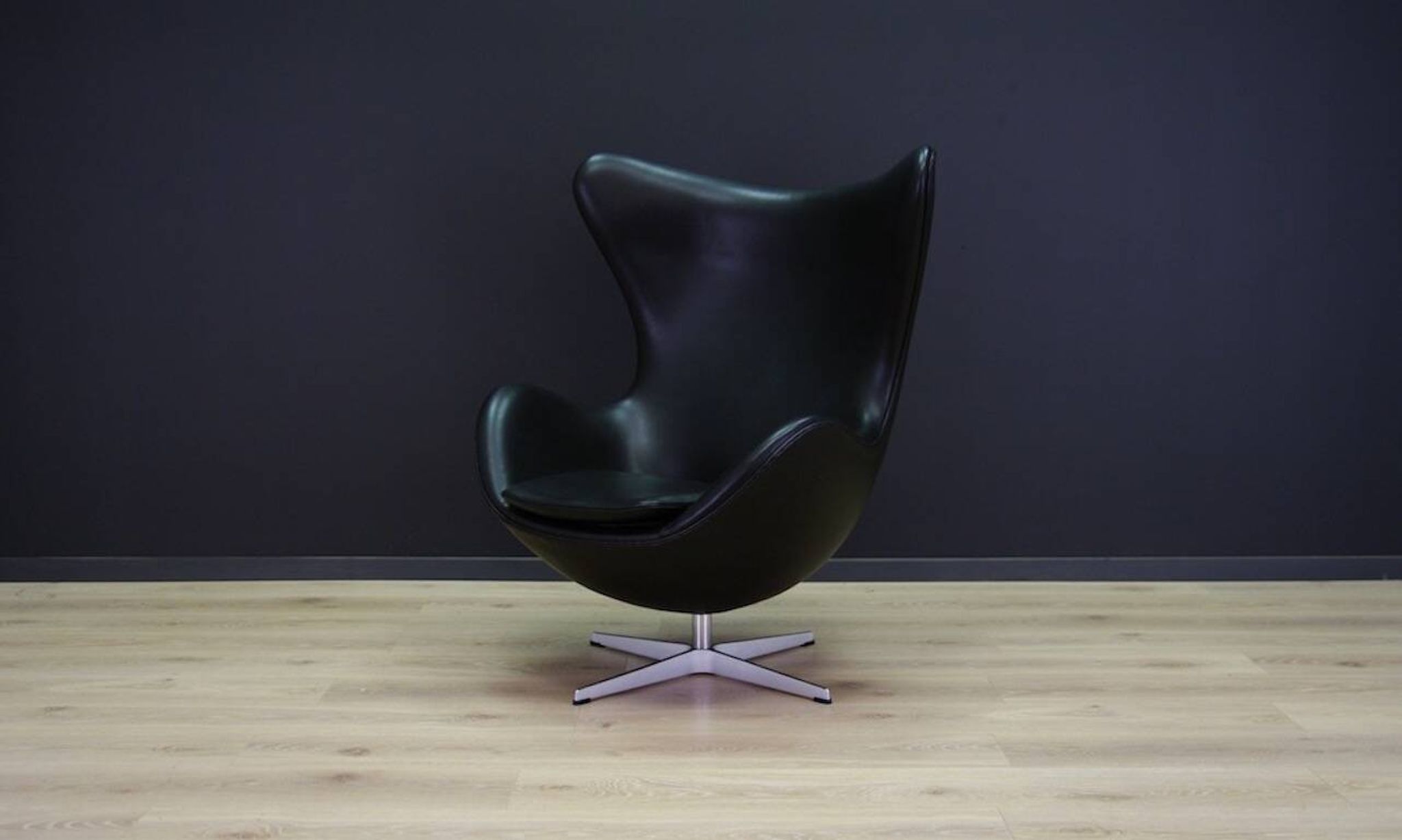 Egg Chair, Danish design, designer: Arne Jacobsen, manufacturer: Fritz Hans