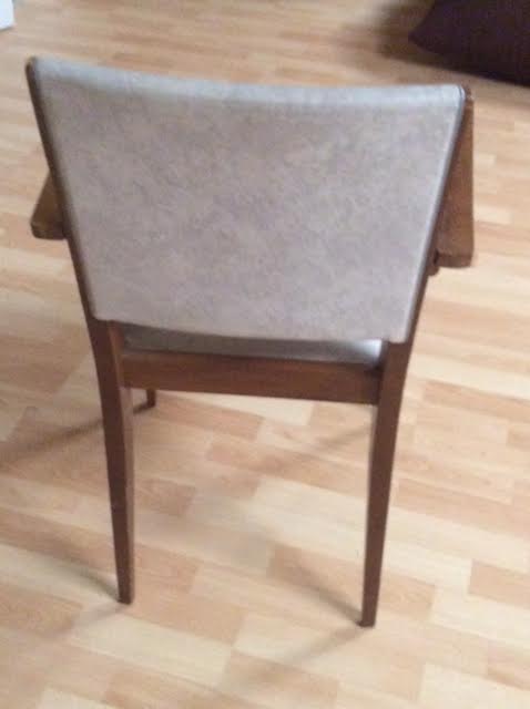 Bedroom armchair in wood and skaî