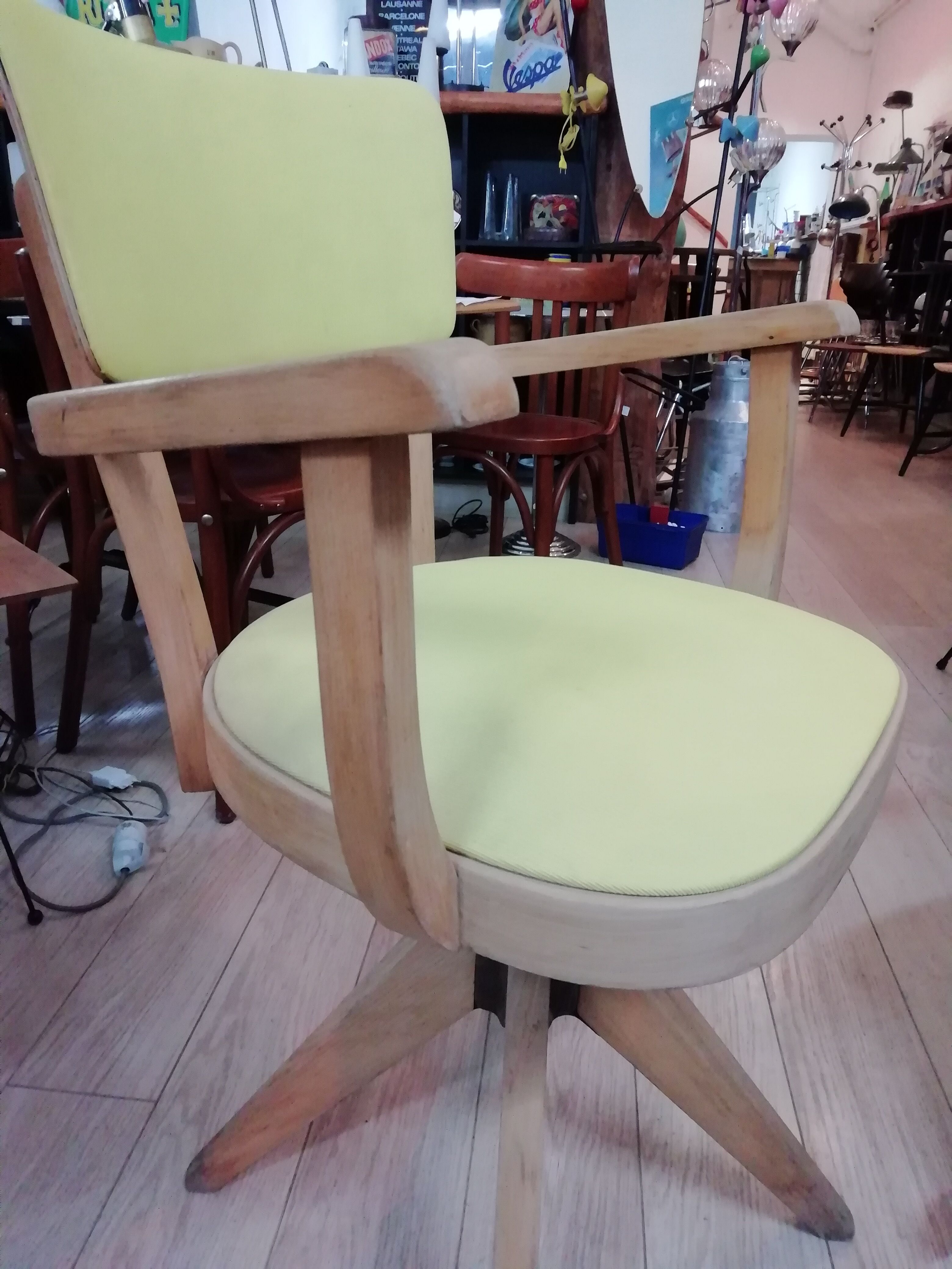 Baumann Barber armchair