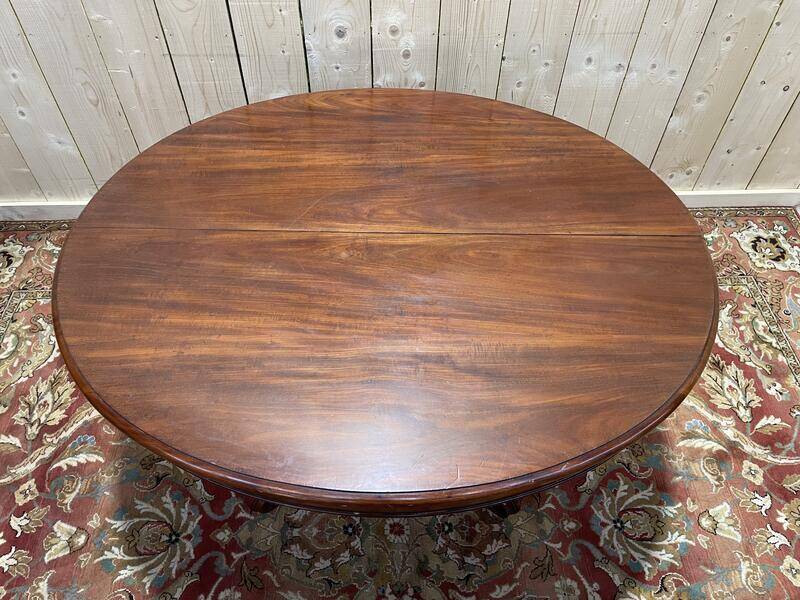 Table à manger ovale en acajou Napoléon III