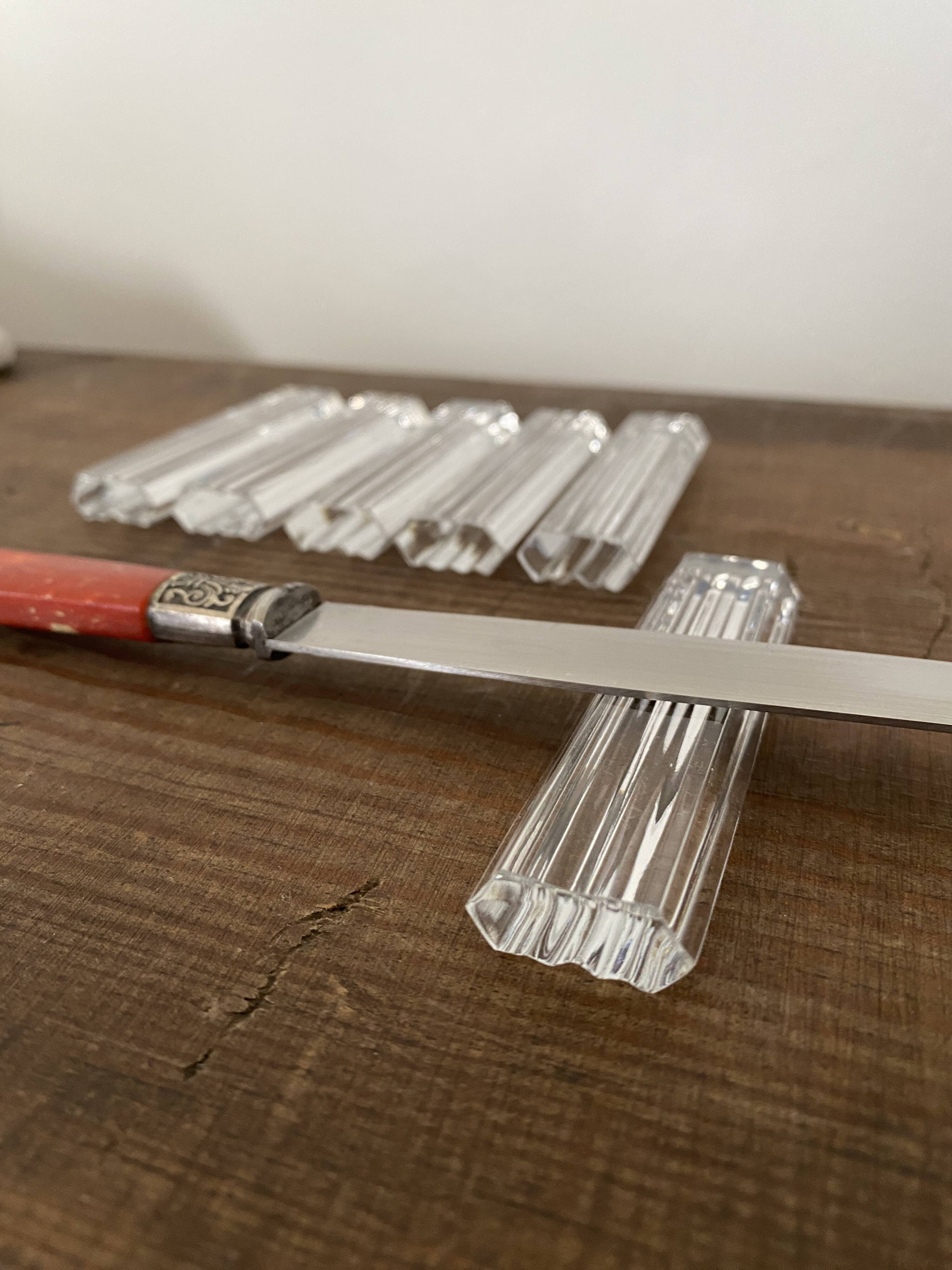 Vintage knife holders of 6, in glass