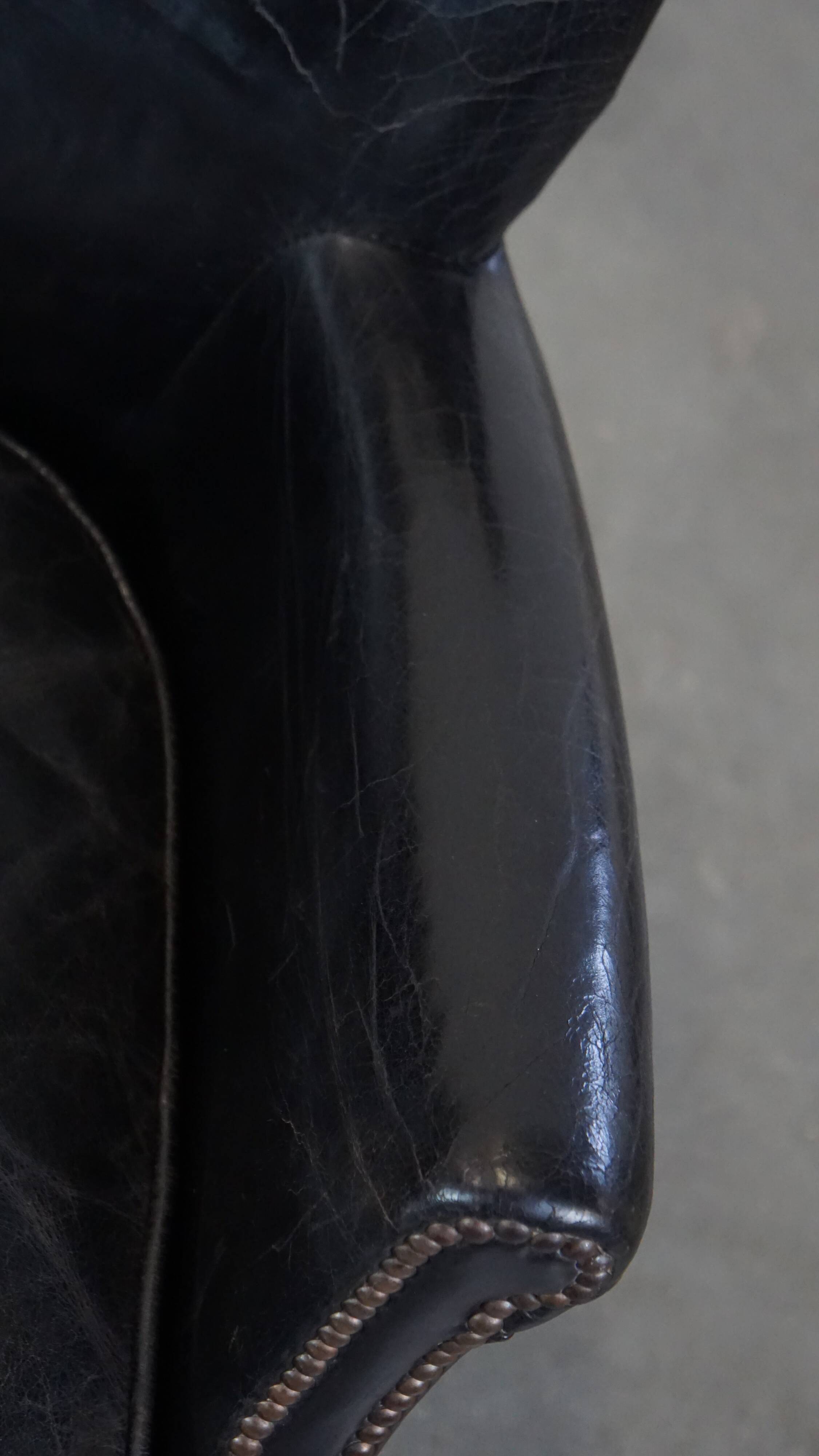 Fauteuil en cuir noir