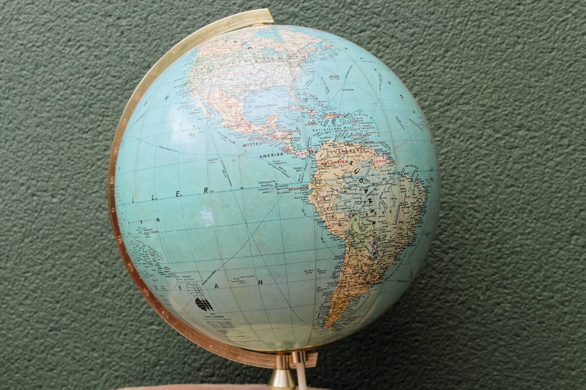 Globe terrestre JRO Verlag, Munchen