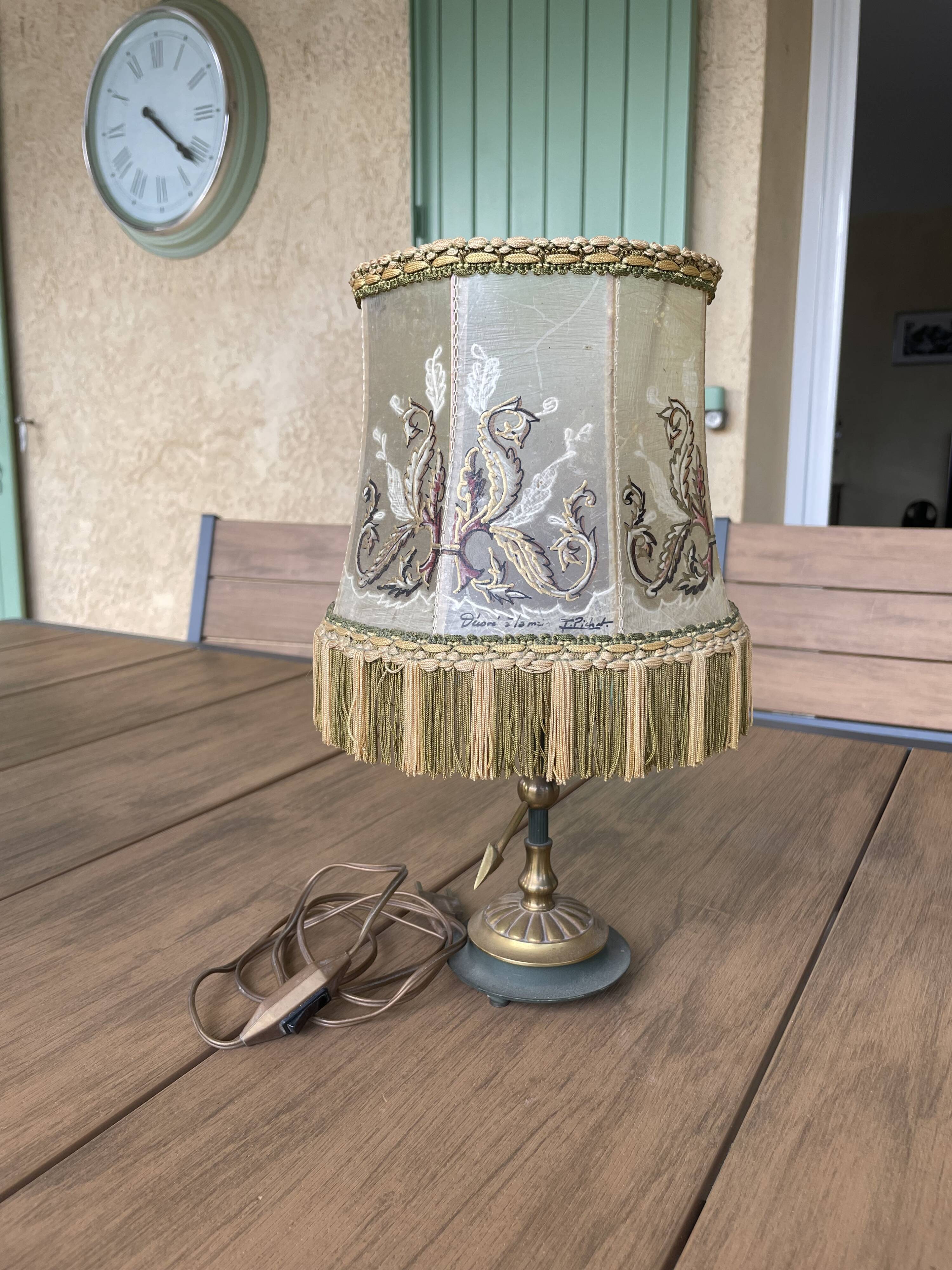 Fringed stretched skin lamp