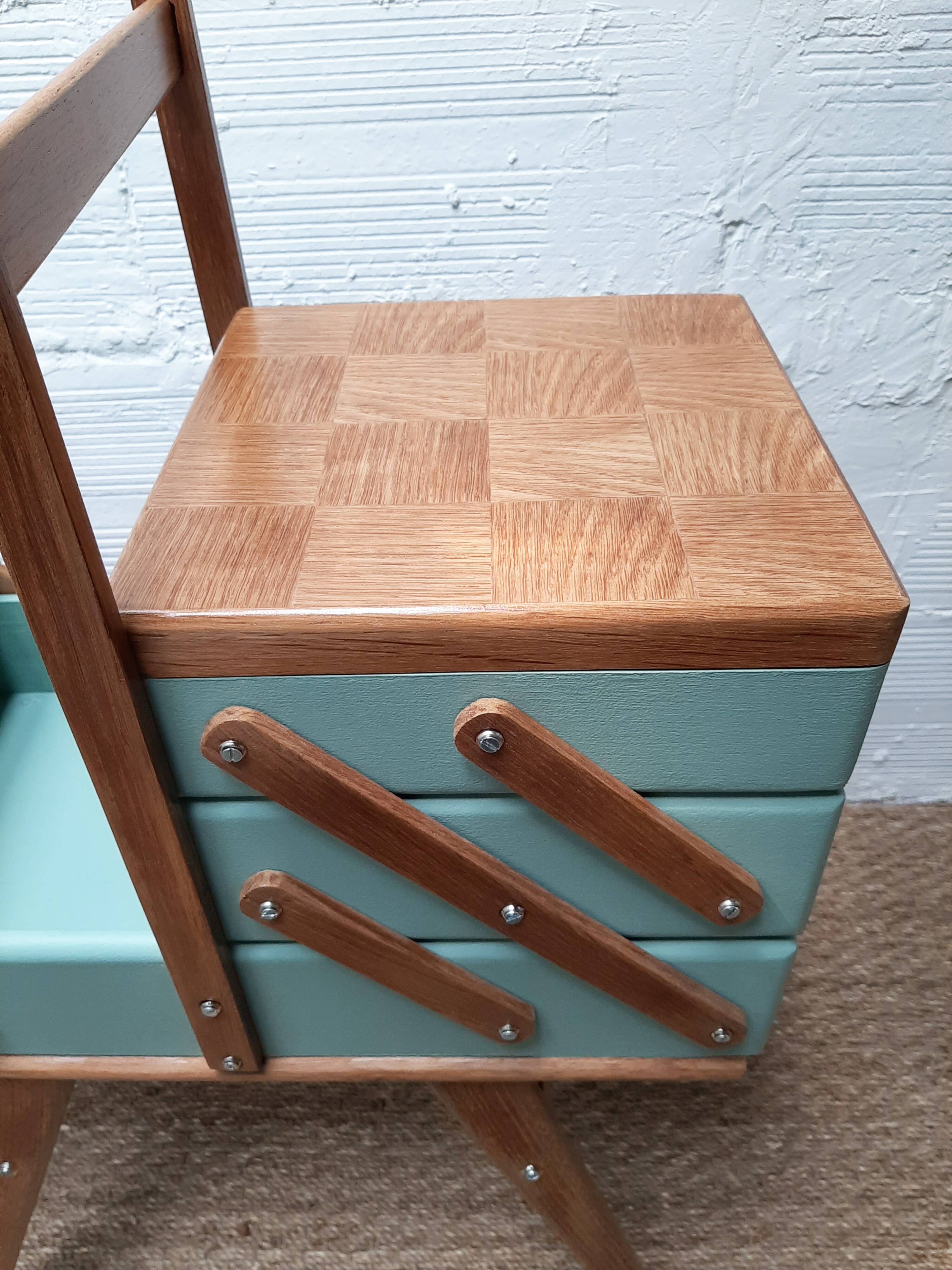Sewing table years 50