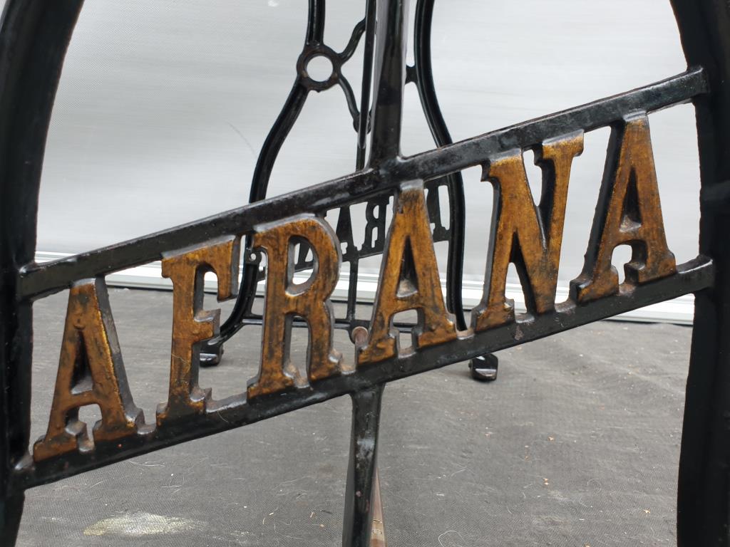 Bistro table 1900 afrana anthime eliot